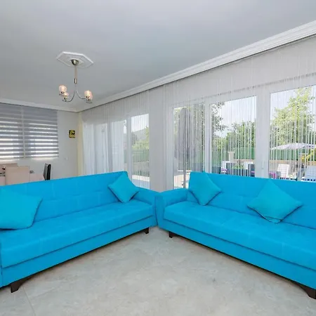 빌라 Spacious With A Private Pool For 8 People In Mugla, - Awz 187